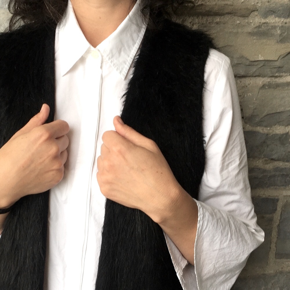 Kapaula Black Faux Fur Vest